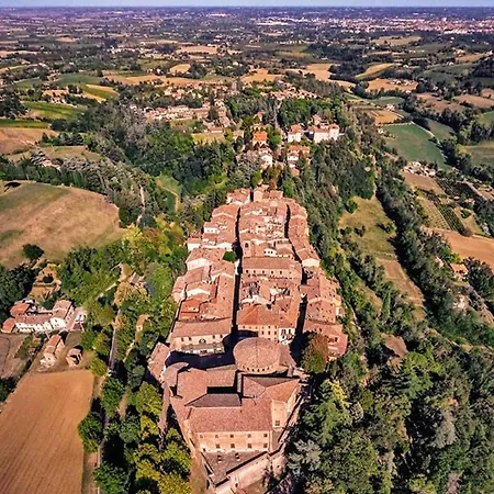 Loft Elegante Nel Centro Di Dozza, Citta D'arte Apartman